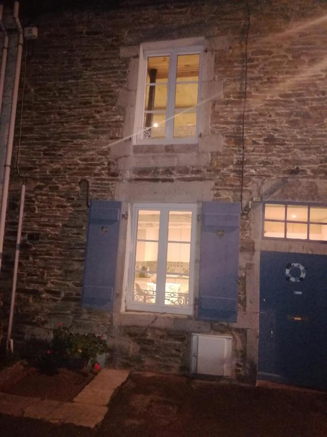 Gite Pierre Et Meuse A Fumay Exteriör bild